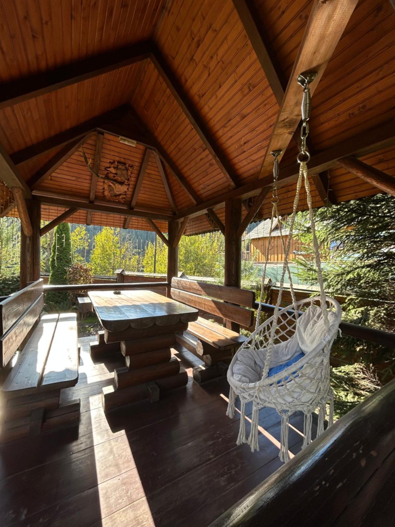 Guest House Kaspiy Bukovel Eksteriør billede