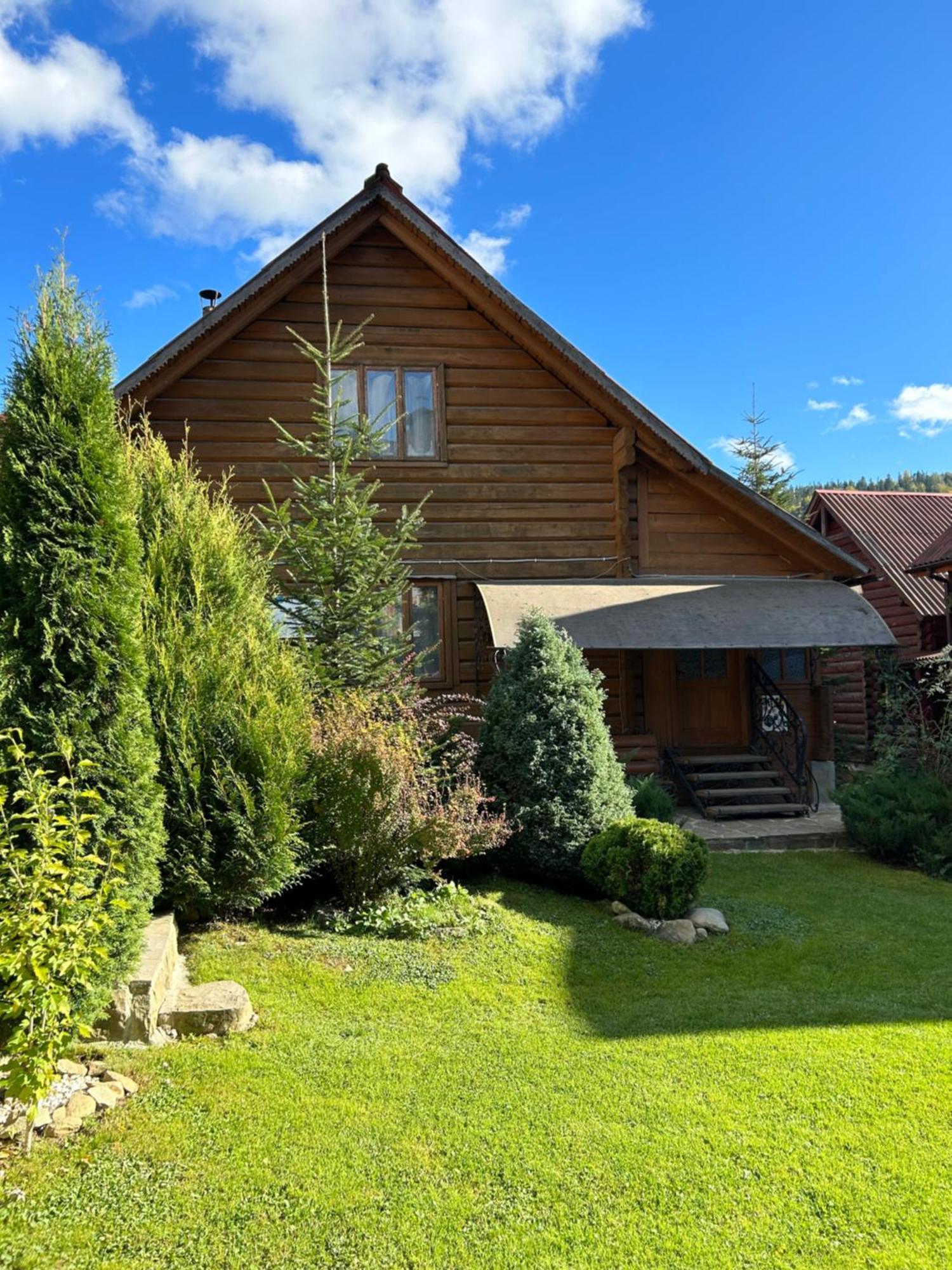 Guest House Kaspiy Bukovel Eksteriør billede