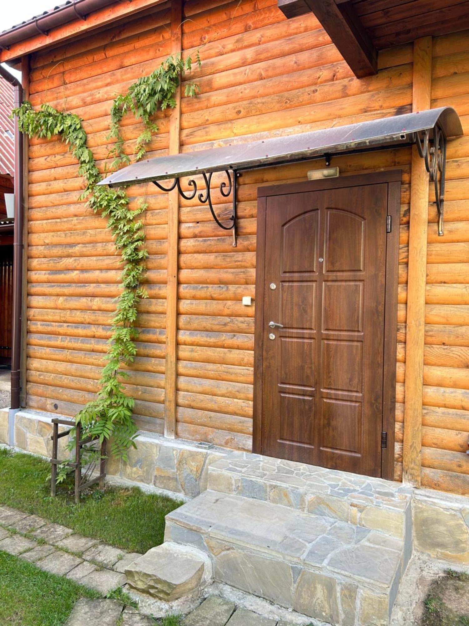 Guest House Kaspiy Bukovel Eksteriør billede