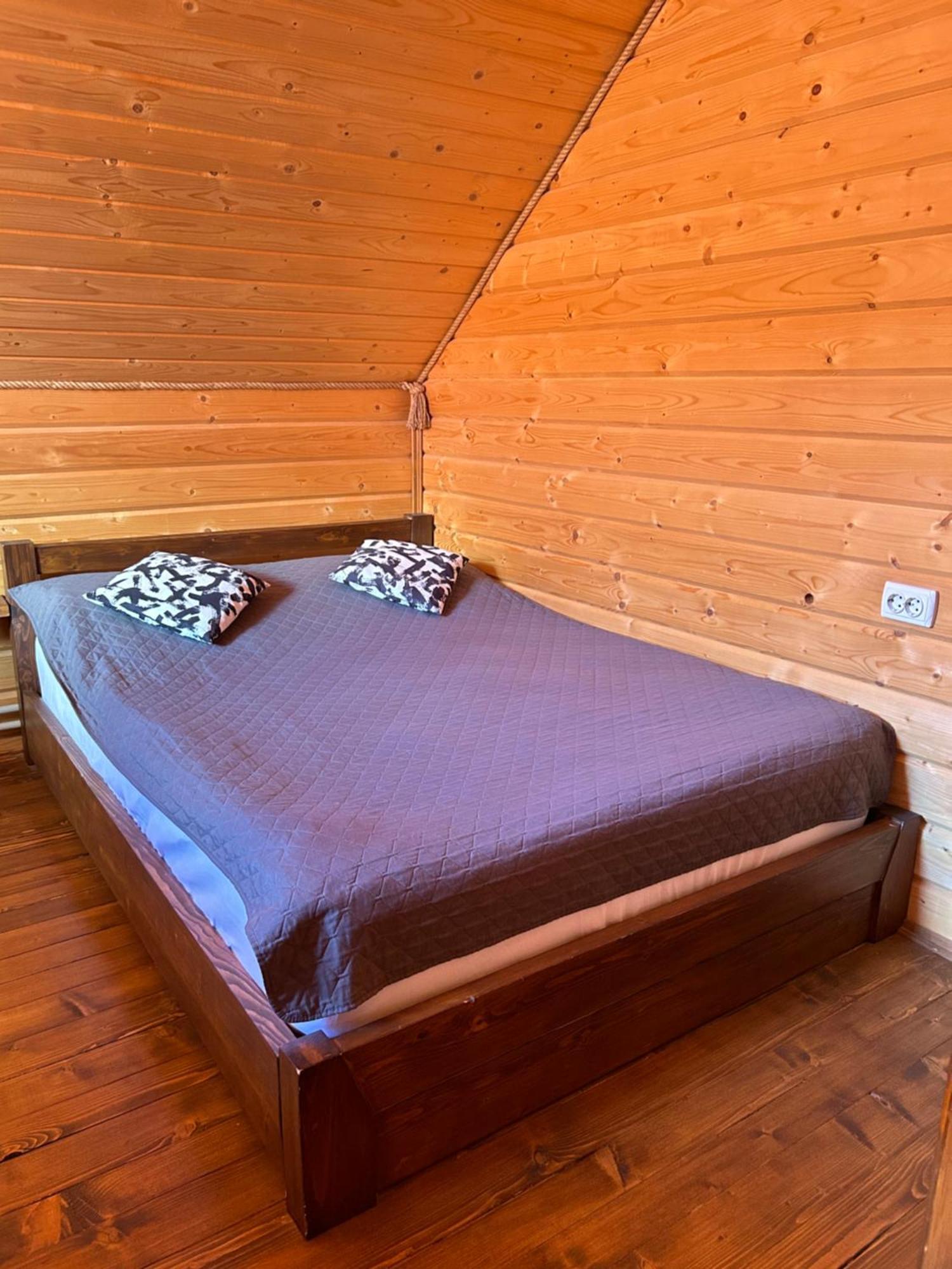 Guest House Kaspiy Bukovel Eksteriør billede