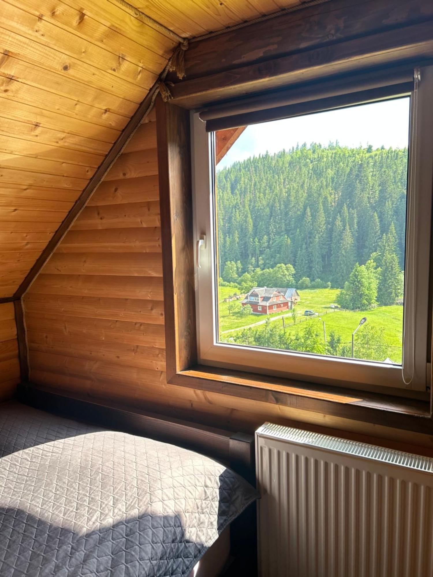 Guest House Kaspiy Bukovel Eksteriør billede