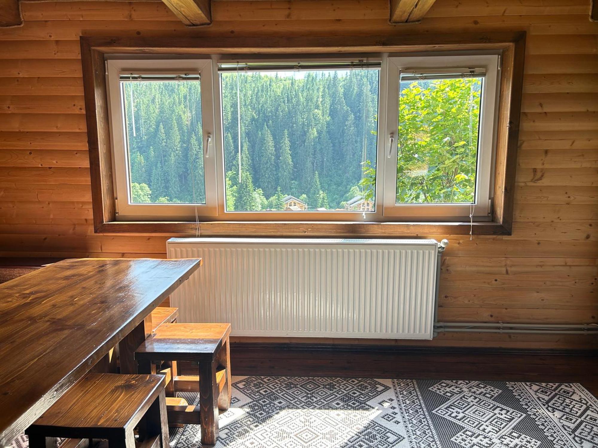Guest House Kaspiy Bukovel Eksteriør billede